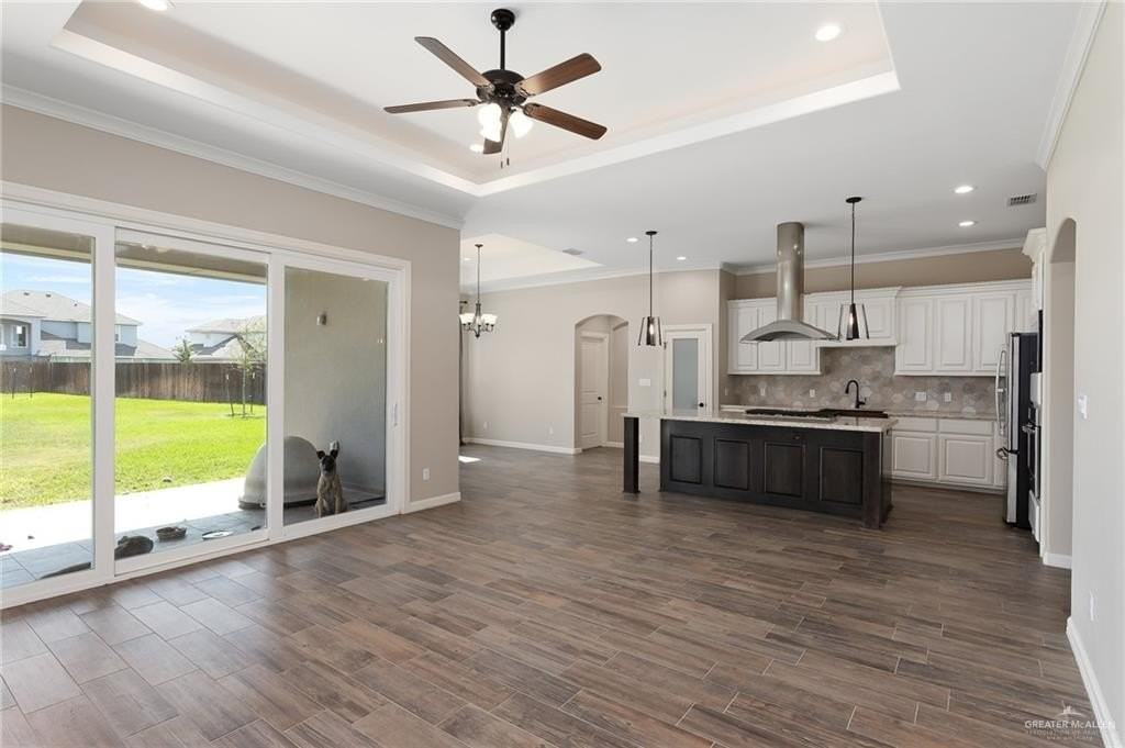 4400 Caddo Ln - Photo 4 of 18