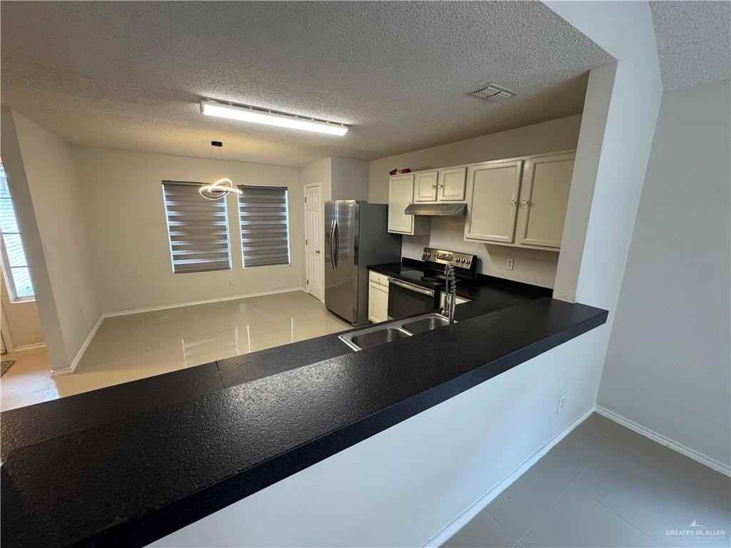 4110 Santa Fabiola St - Photo 4 of 13