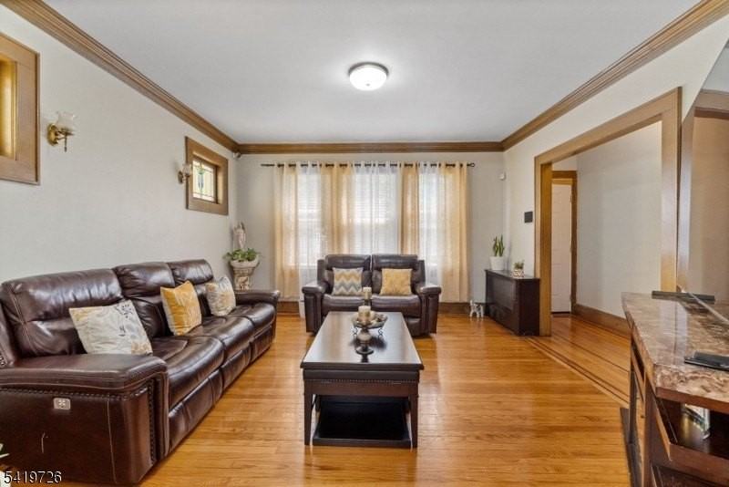 144 Bellevue St #1 - Photo 5 of 20