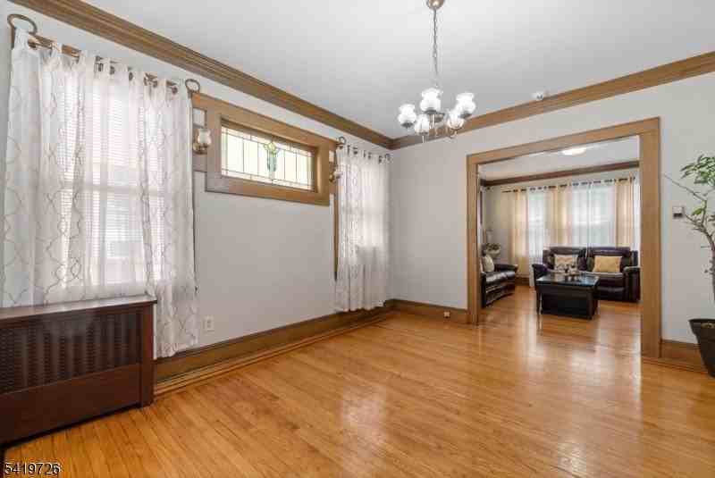 144 Bellevue St #1 - Photo 6 of 20