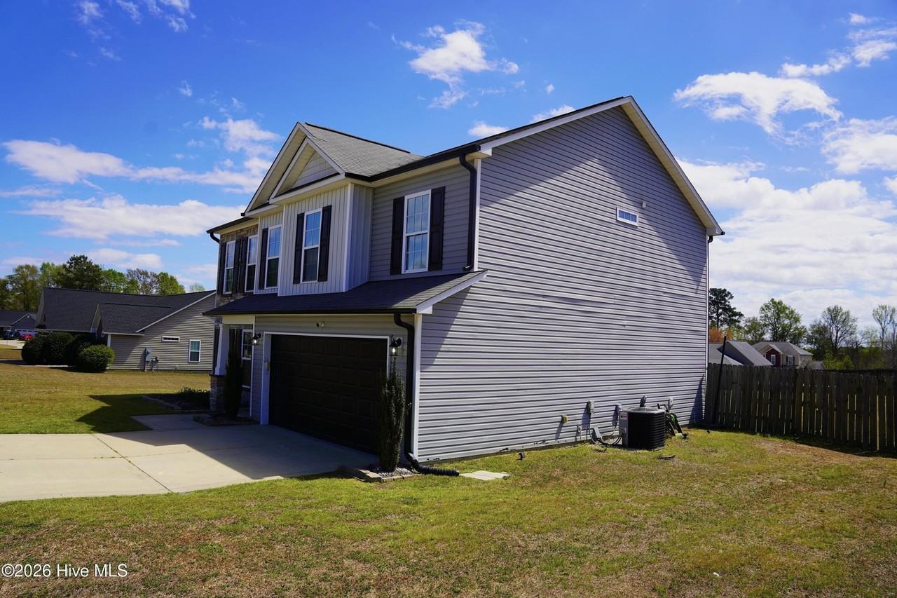 187 Declaration Dr - Photo 4 of 27