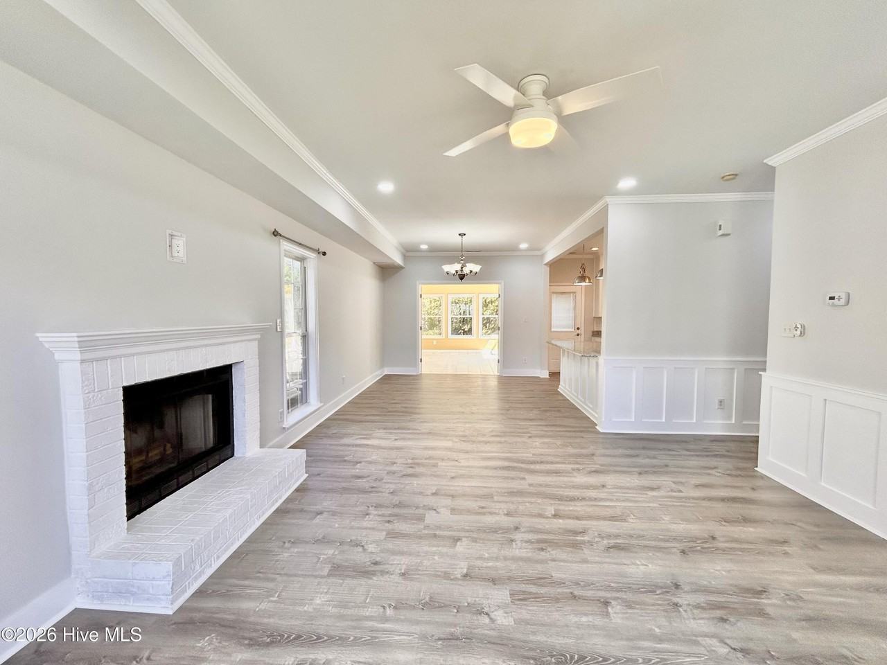 1006 Meridian Dr - Photo 7 of 50