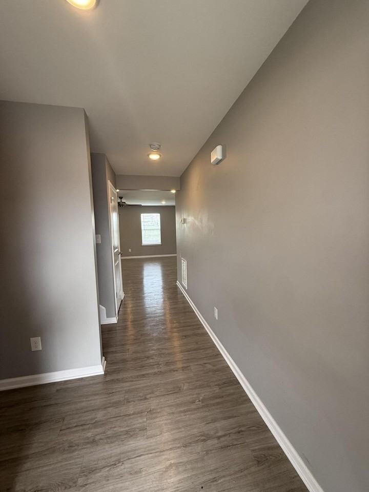 2716 Hailey Rose Way - Photo 4 of 24