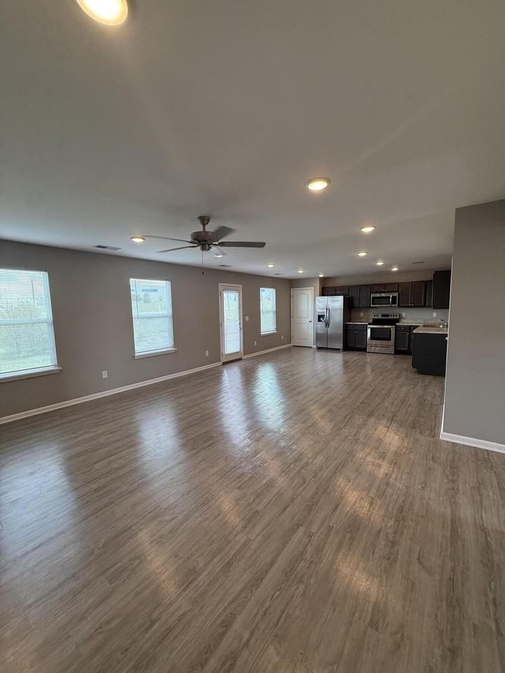 2716 Hailey Rose Way - Photo 7 of 24