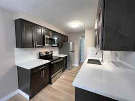 706 Browning Avenue South - Photo 1 of 1