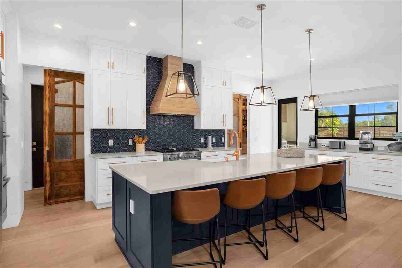 1814 Barker Dr - Photo 7 of 50