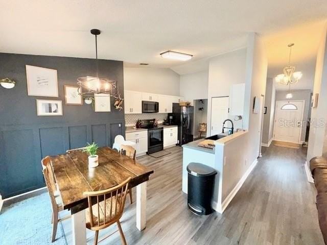 219 Pebble Ct - Photo 7 of 22