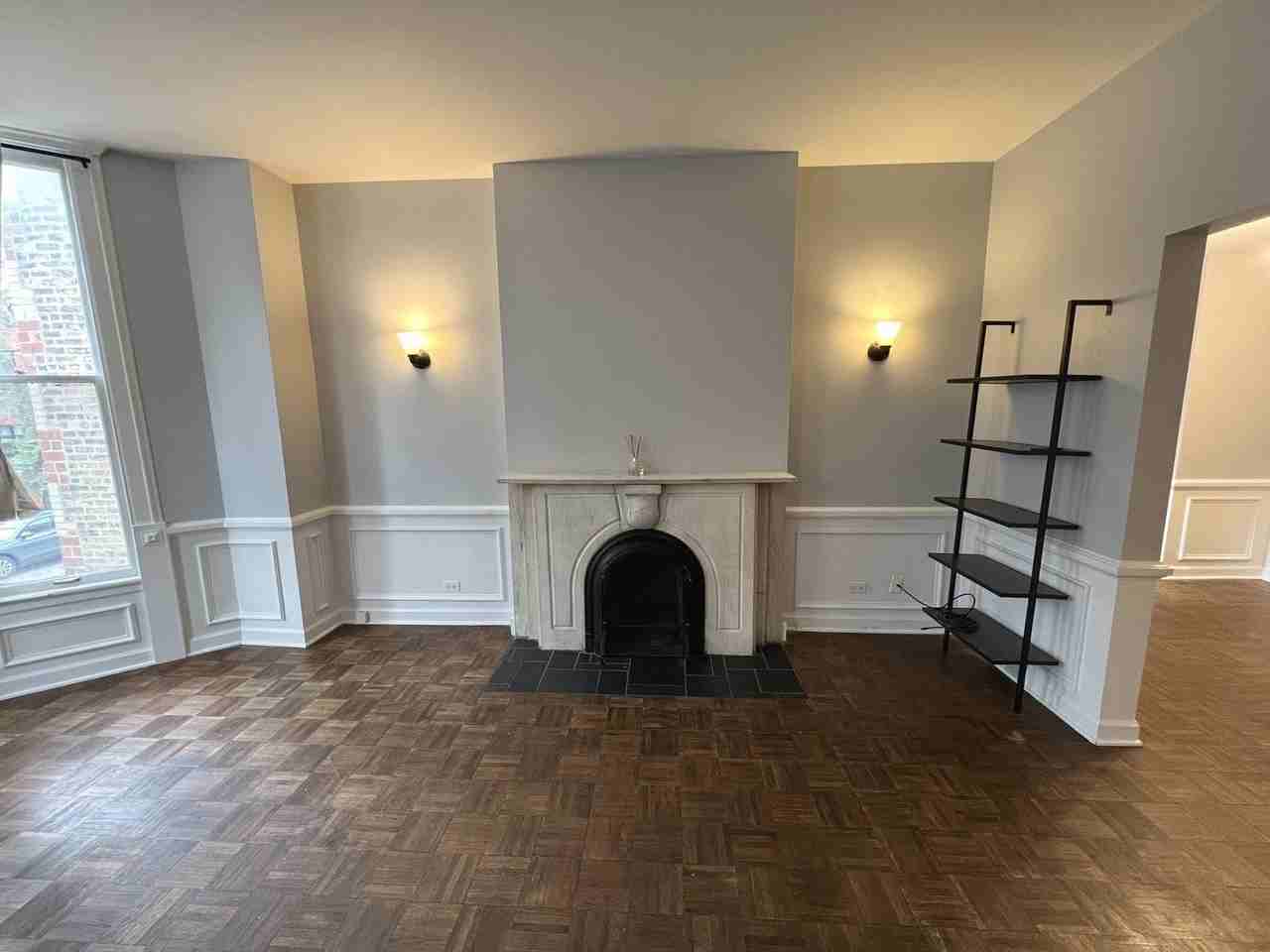 2118 N Seminary Ave Apt 2 - Photo 3 of 15