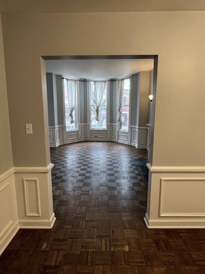 2118 N Seminary Ave Apt 2 - Photo 6 of 15