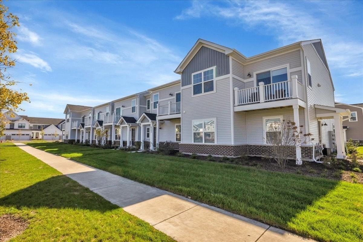 4303 Chelsea Manor Cir Unit 0 - Photo 3 of 34