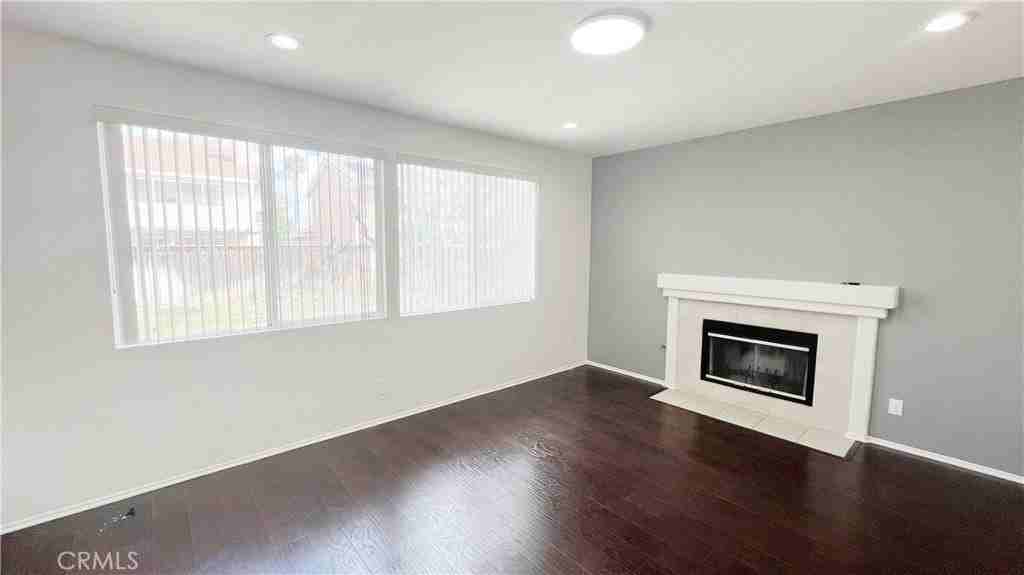 28728 Lantern Park Ln - Photo 4 of 10