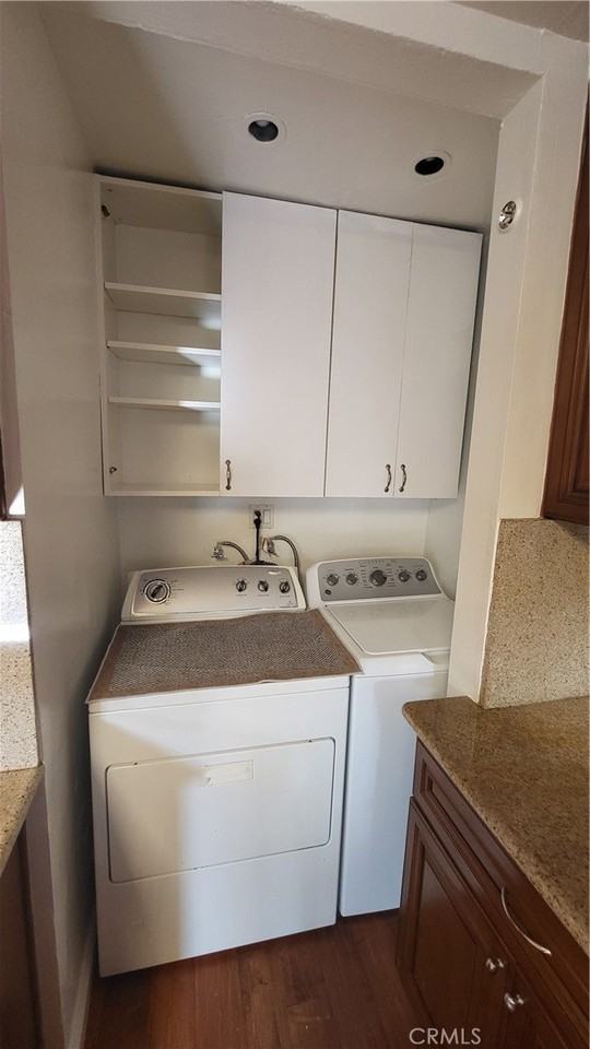 15216 Arcturus Ave - Photo 3 of 7