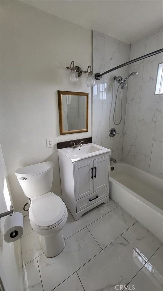 15216 Arcturus Ave - Photo 4 of 7