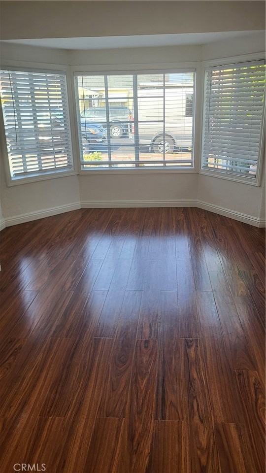 15216 Arcturus Ave - Photo 5 of 7