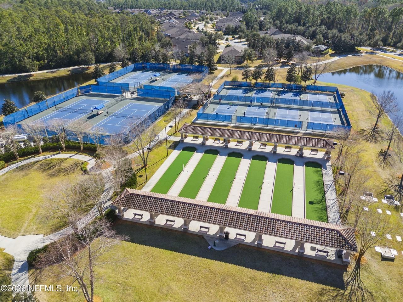 224 Hawks Harbor Rd - Photo 7 of 11