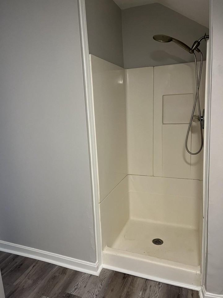 423 King Street - Photo 5 of 8