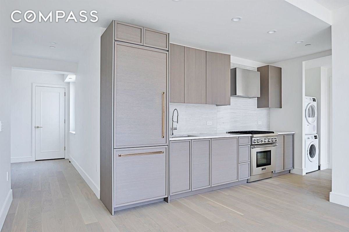 1399 Park Ave #7B - Photo 2 of 13