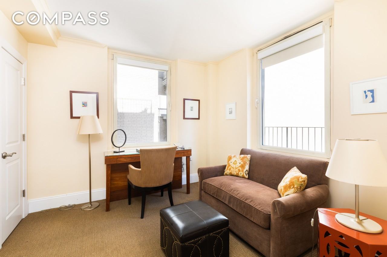 111 E 56th St #1705 - Photo 7 of 11