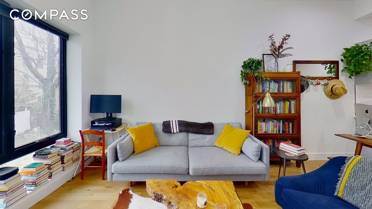 45 Troutman St #2B - Photo 2 of 7