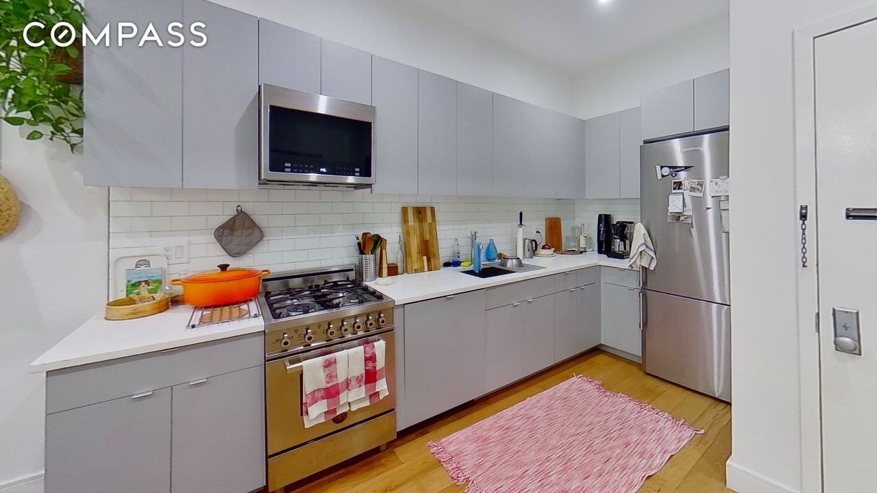 45 Troutman St #2B - Photo 3 of 7