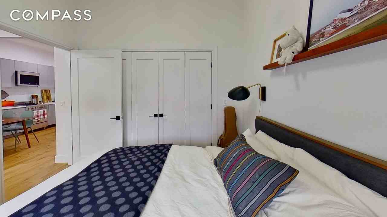 45 Troutman St #2B - Photo 6 of 7