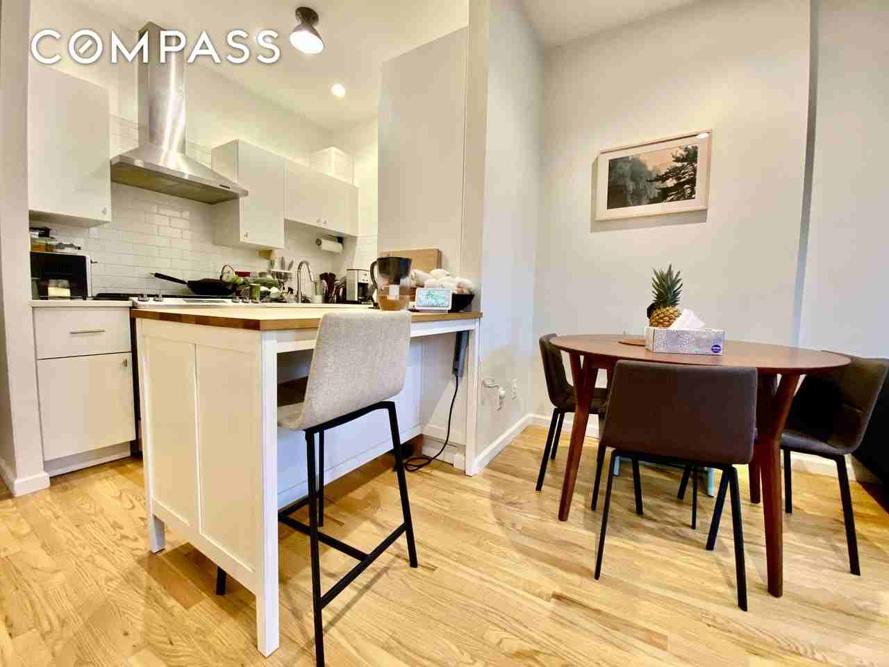 602 Madison St #2 - Photo 3 of 10