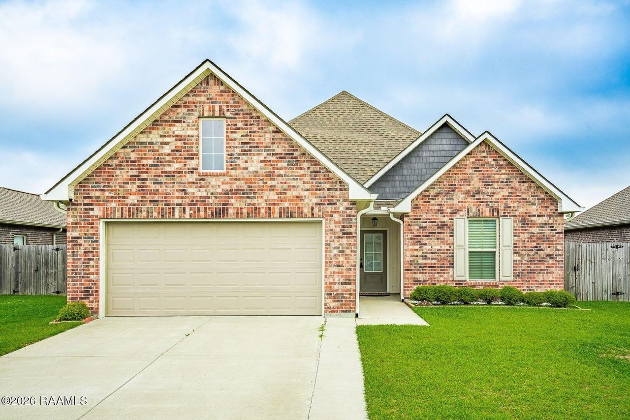 202 Sparkling Meadows Ln