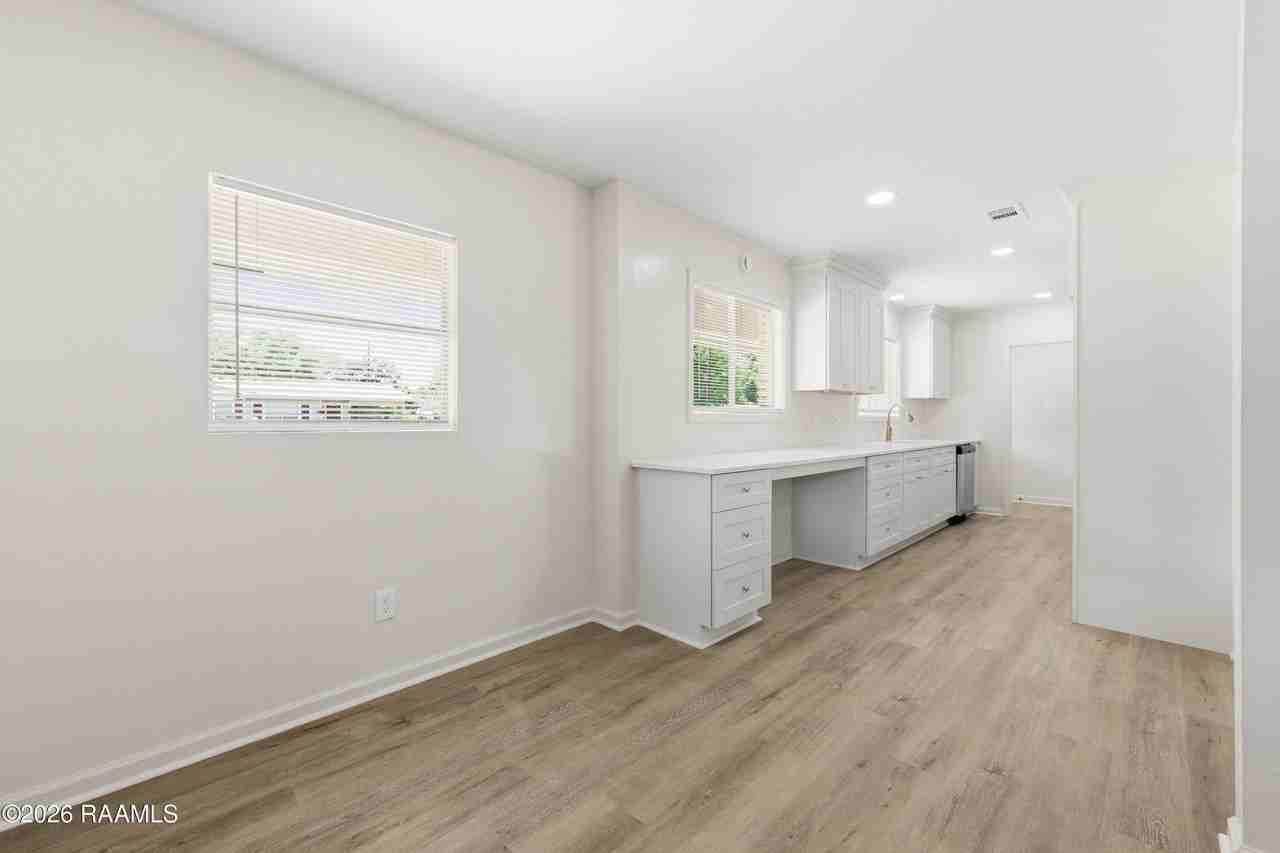 317 Kim Dr - Photo 5 of 24