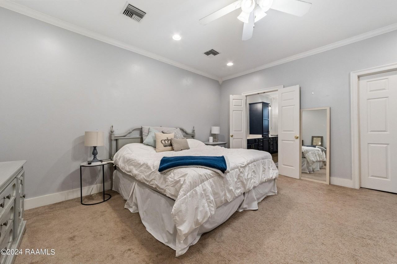 231 Brookside Dr - Photo 7 of 26