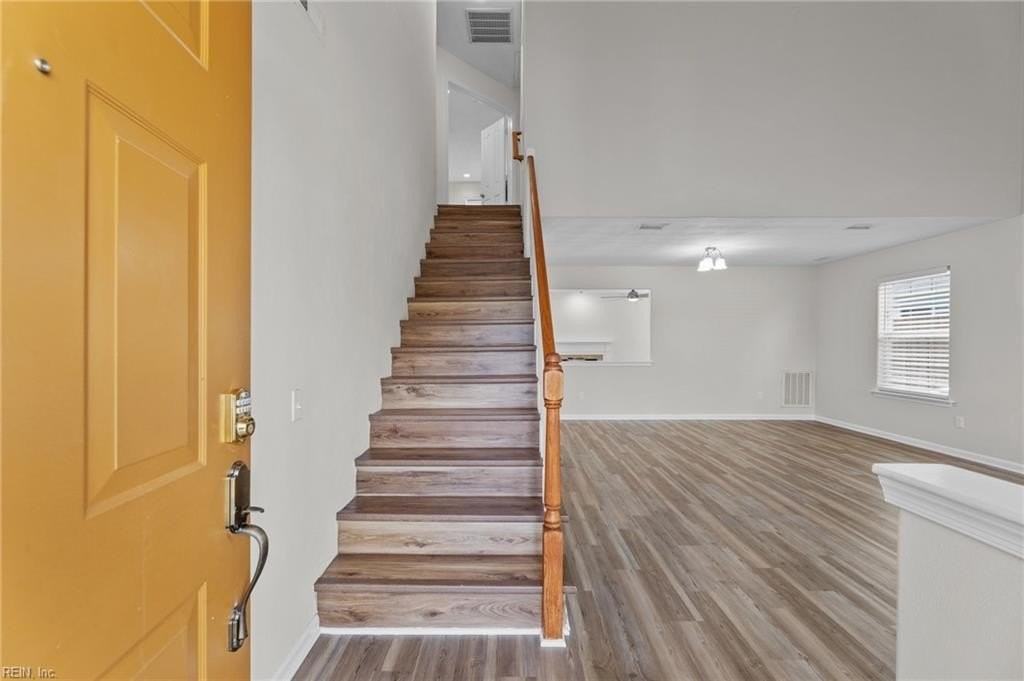 148 Graystone Trce - Photo 4 of 36