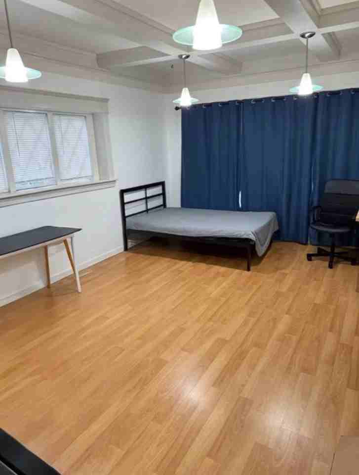 1780 Leroy Apartments - Photo 5 of 24