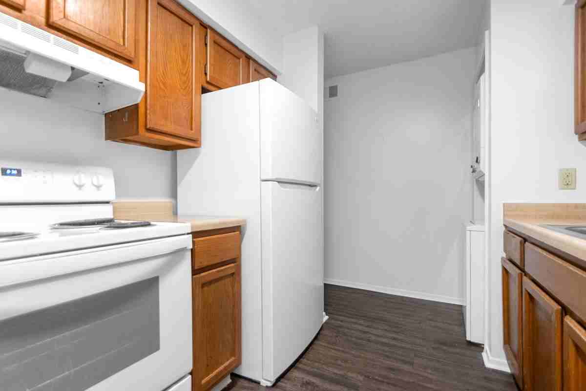 1810 Bishop Rd - Photo 7 of 10