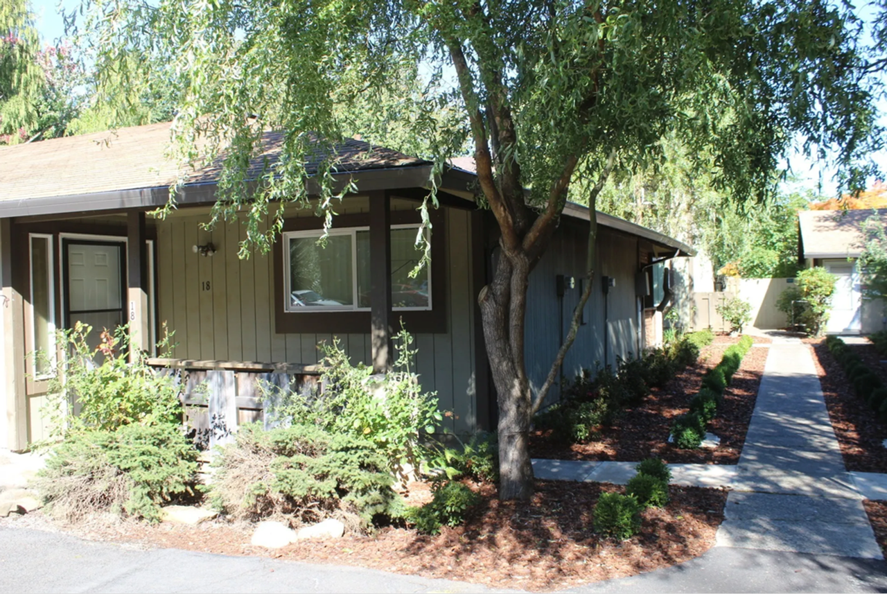 13625 SE Stark St. - Photo 2 of 36