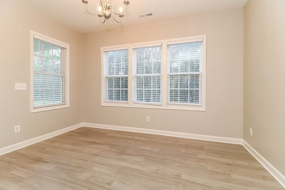 3213 Rendezvous Dr - Photo 6 of 17