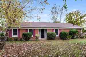 featured image of 2010 Longdale Dr