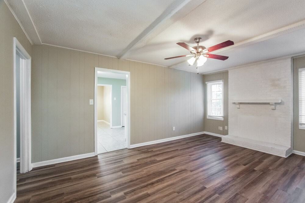 2010 Longdale Dr - Photo 3 of 16