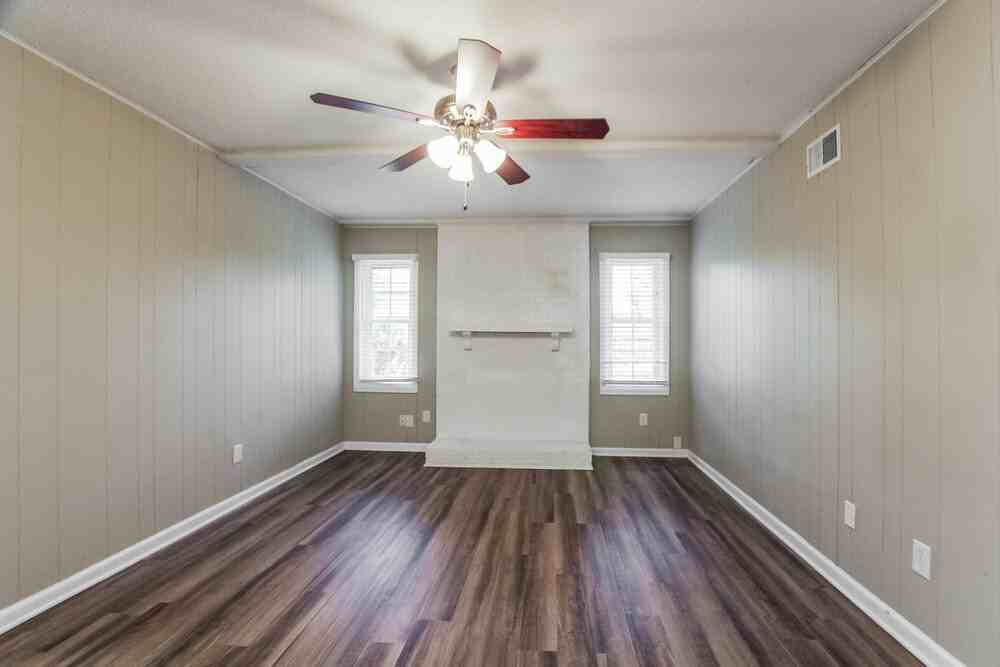 2010 Longdale Dr - Photo 4 of 16