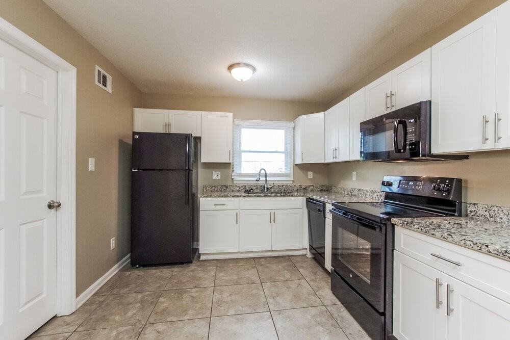 2010 Longdale Dr - Photo 6 of 16