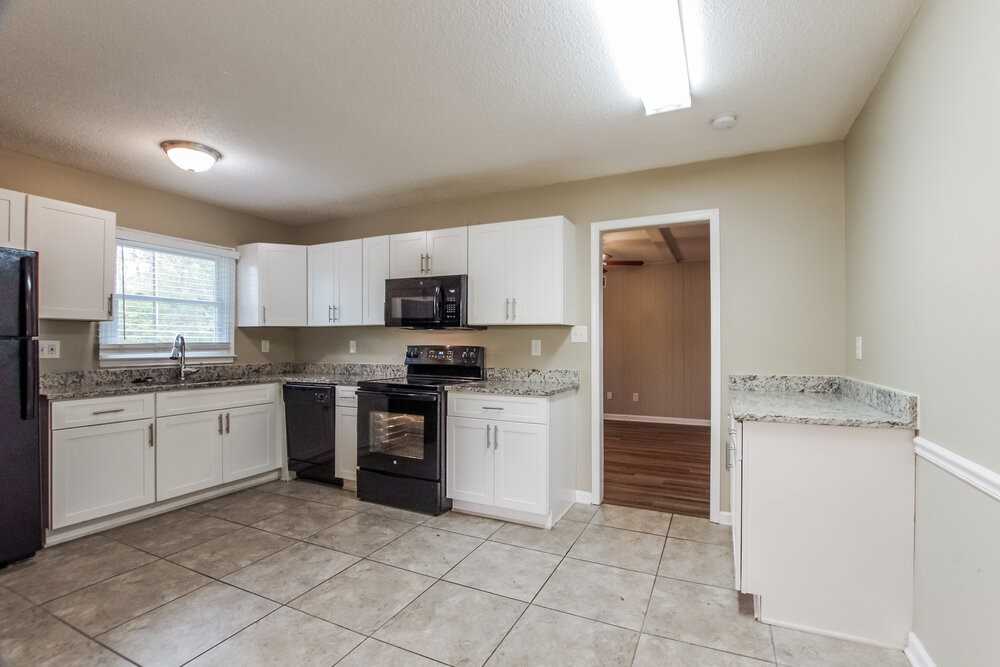 2010 Longdale Dr - Photo 7 of 16