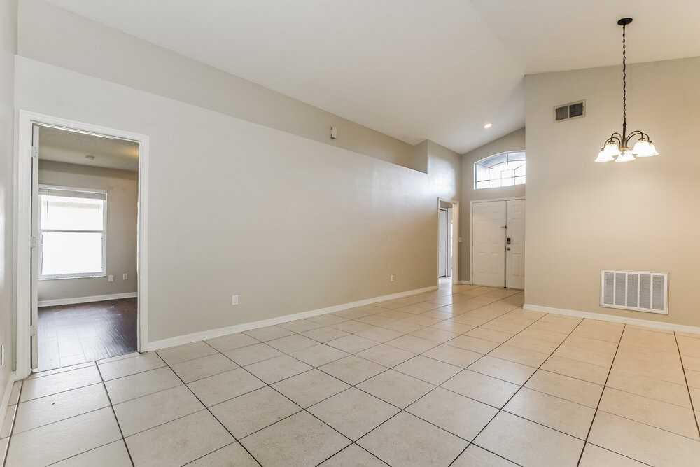 11001 Siting Pl - Photo 3 of 16