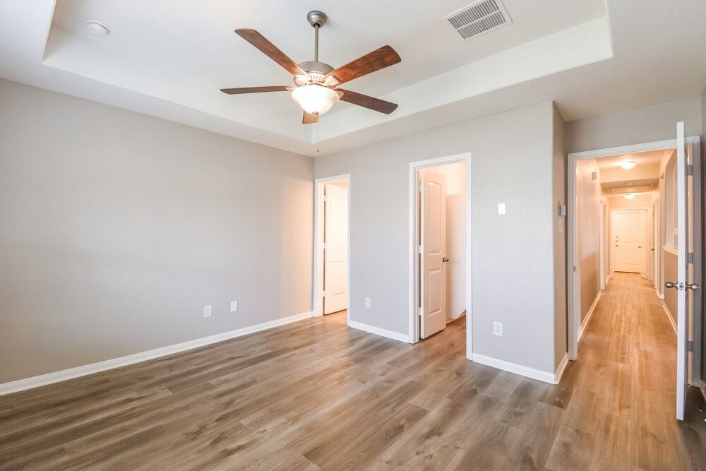 10339 Spruce Villa Trce - Photo 6 of 16