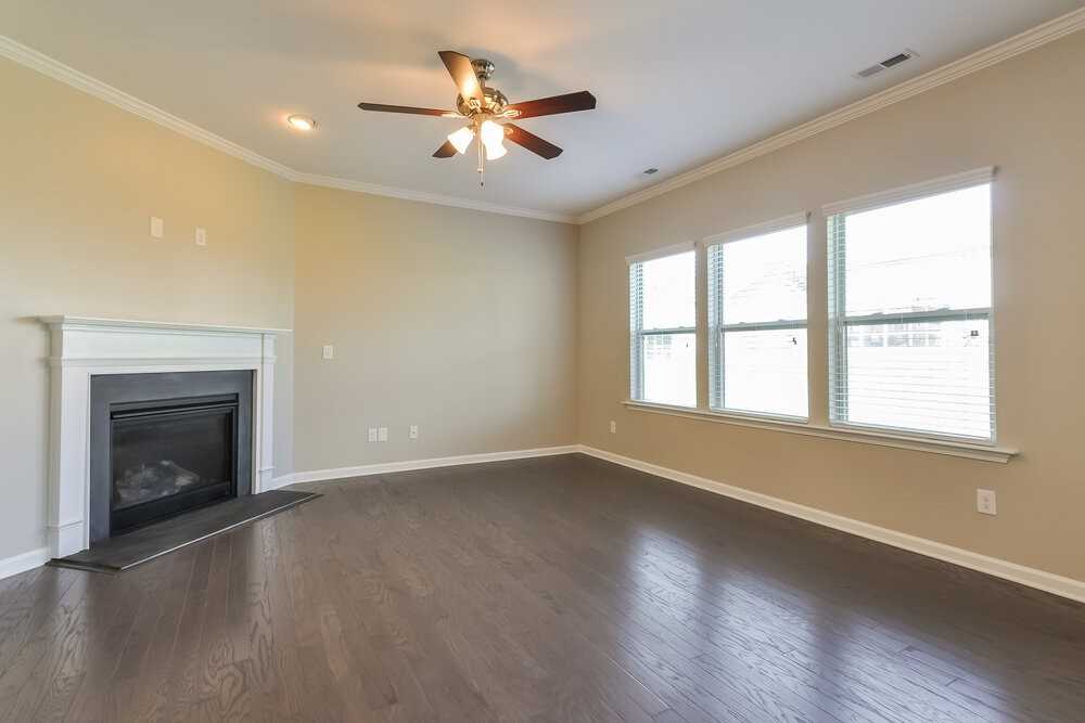 61 Chinaberry Dr - Photo 4 of 17