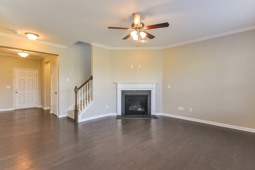 61 Chinaberry Dr - Photo 5 of 17