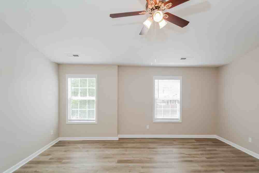 4005 Iverson St - Photo 7 of 17