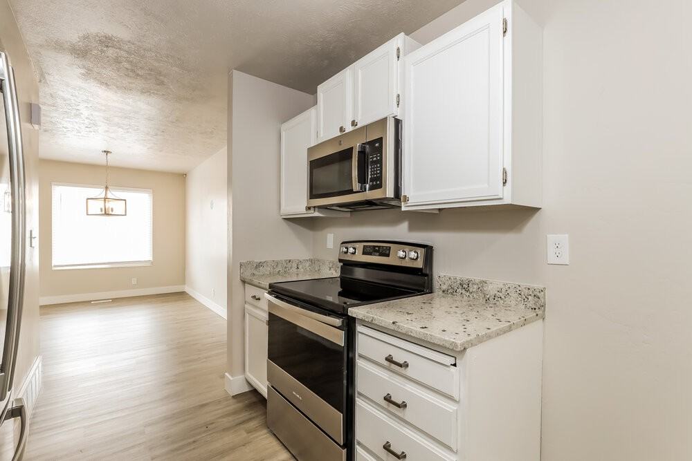 76 W Stauffer Ln - Photo 6 of 17