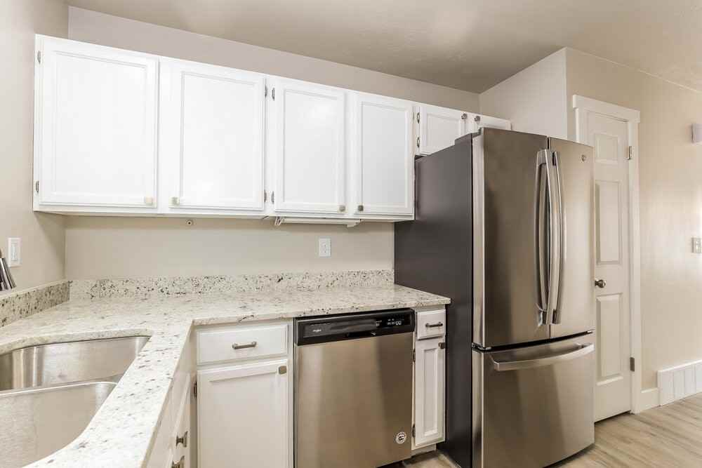 76 W Stauffer Ln - Photo 7 of 17