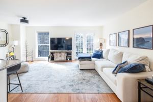 featured image of 10238 Arizona Cir #1