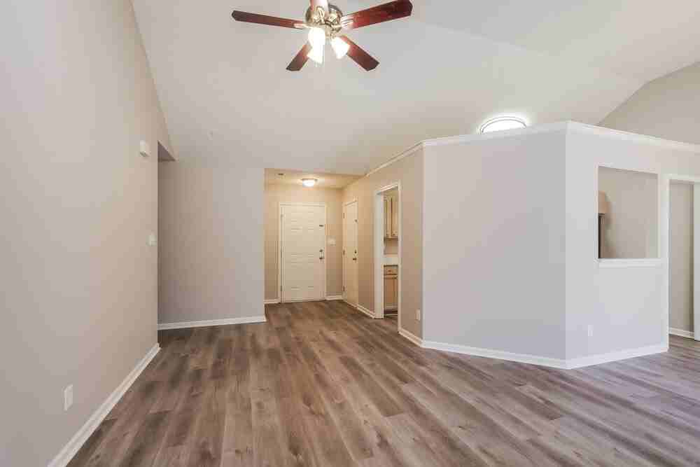 7229 Kavan Hunter Dr - Photo 5 of 16