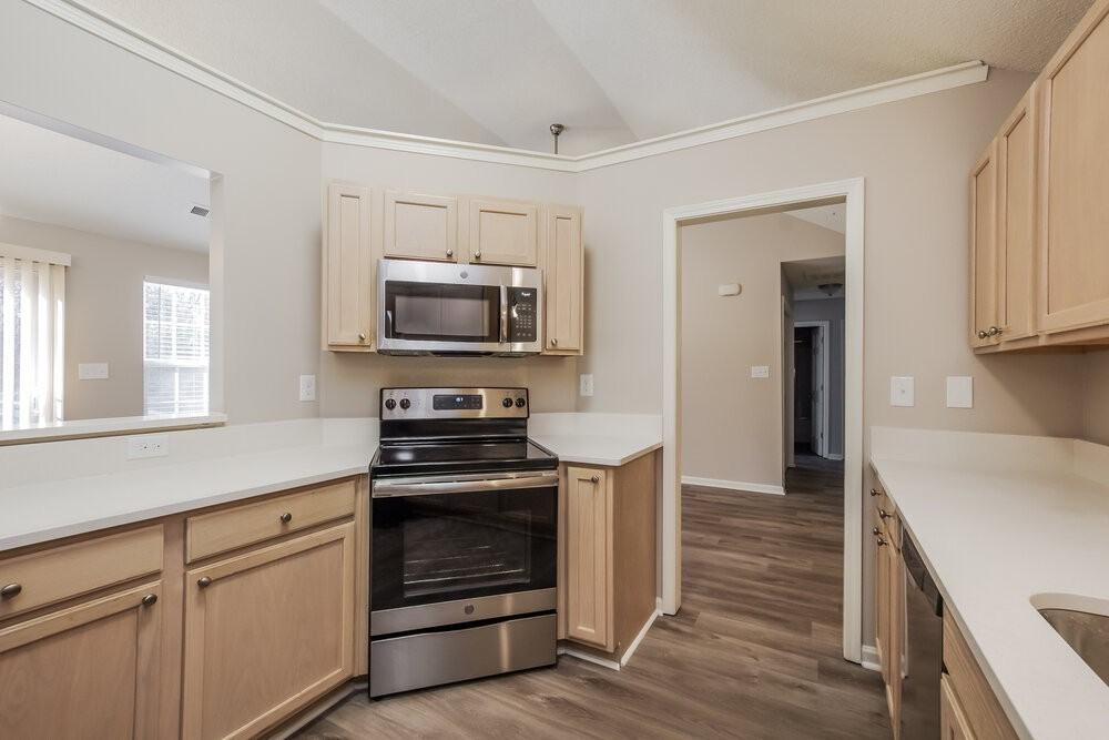 7229 Kavan Hunter Dr - Photo 7 of 16