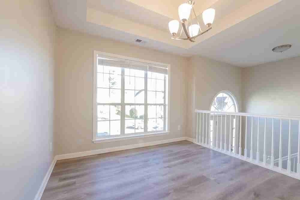 8062 Mustang Ln - Photo 5 of 17